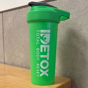 Detox Green Shaker Bottle by